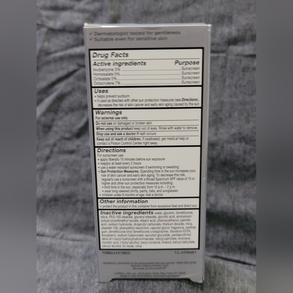 REVITALIFT BRIGHT REVEAL BRIGHTENING DAY MOSTURIZER GLYCOLIC SPF 30 - Picture 2 of 8